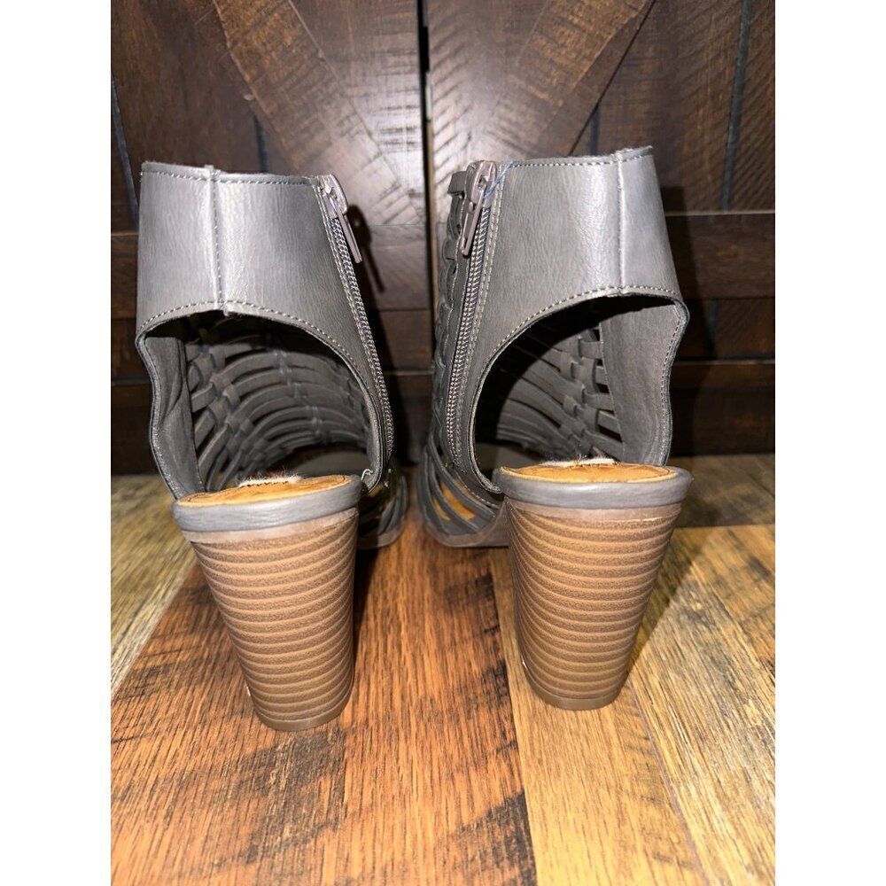 Sugar Vivid Peep Toe Side Cut outs Heeled Sandal‎ Size 8 - Picture 6 of 10